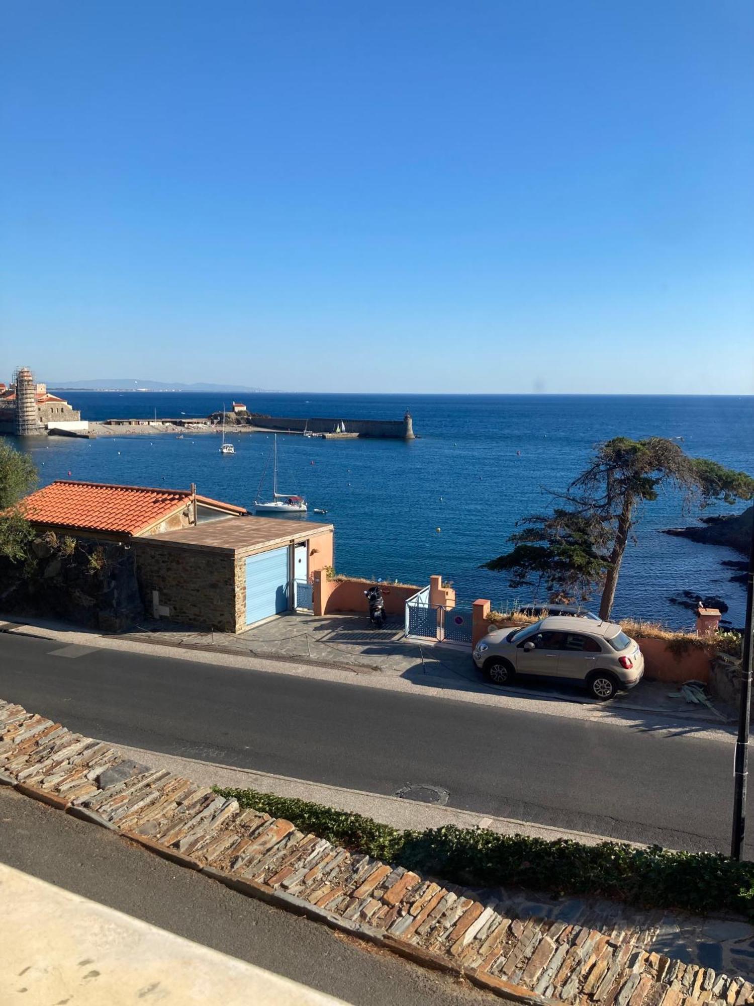 Hotel Le Bon Port Collioure Bagian luar foto