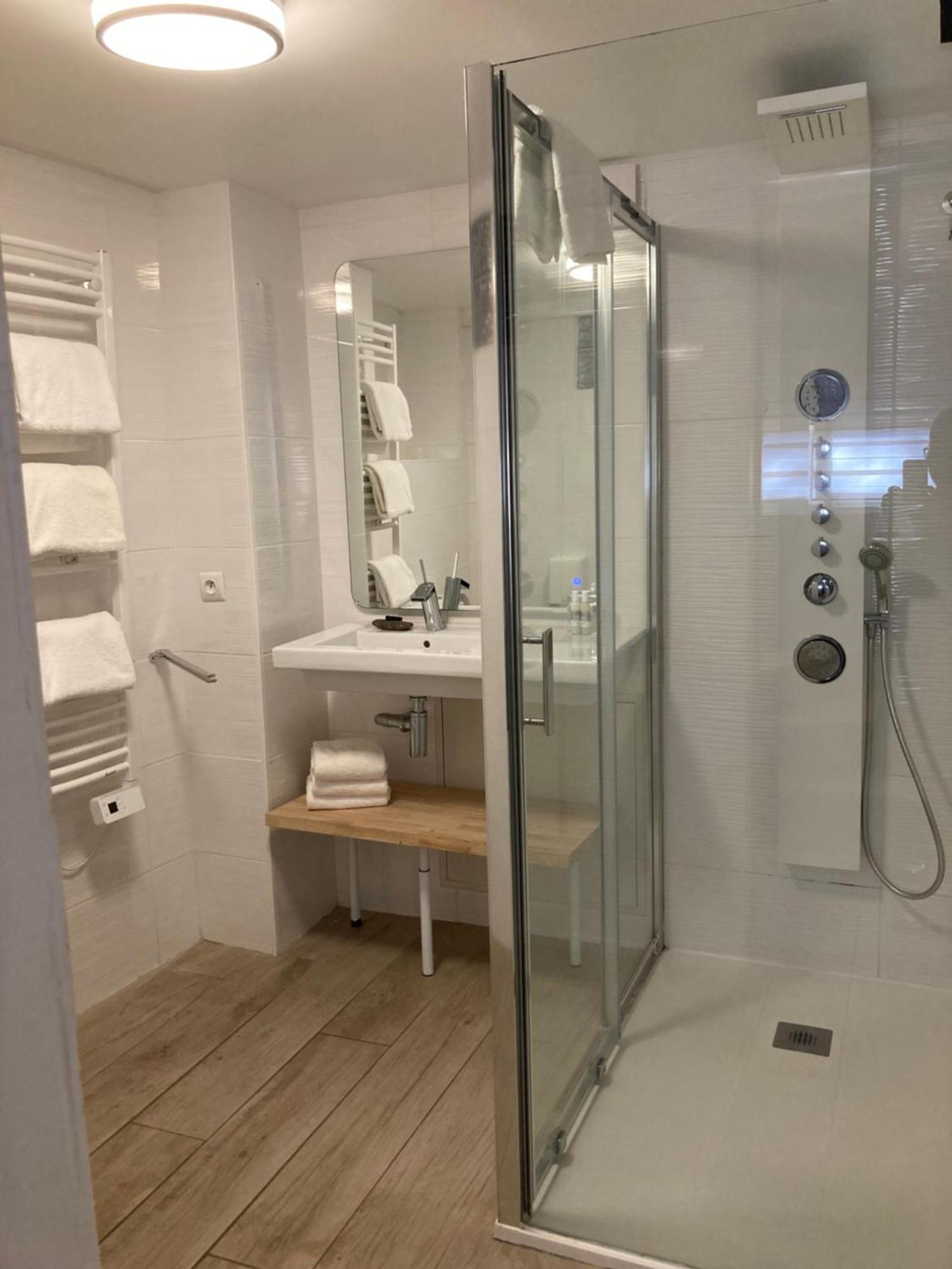 Hotel Le Bon Port Collioure Bagian luar foto